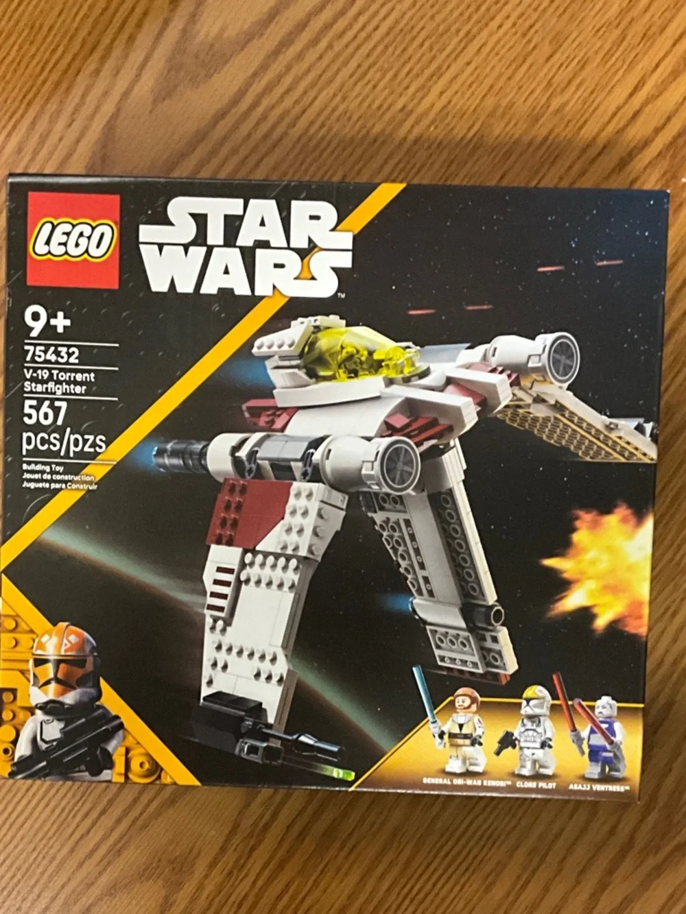 LEGO Star Wars V-19 Torrent Starfighter – White, Red, Yellow - Picture 1 of 4